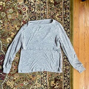 Kindred Bravely Light Gray Long Sleeve Nursing Top